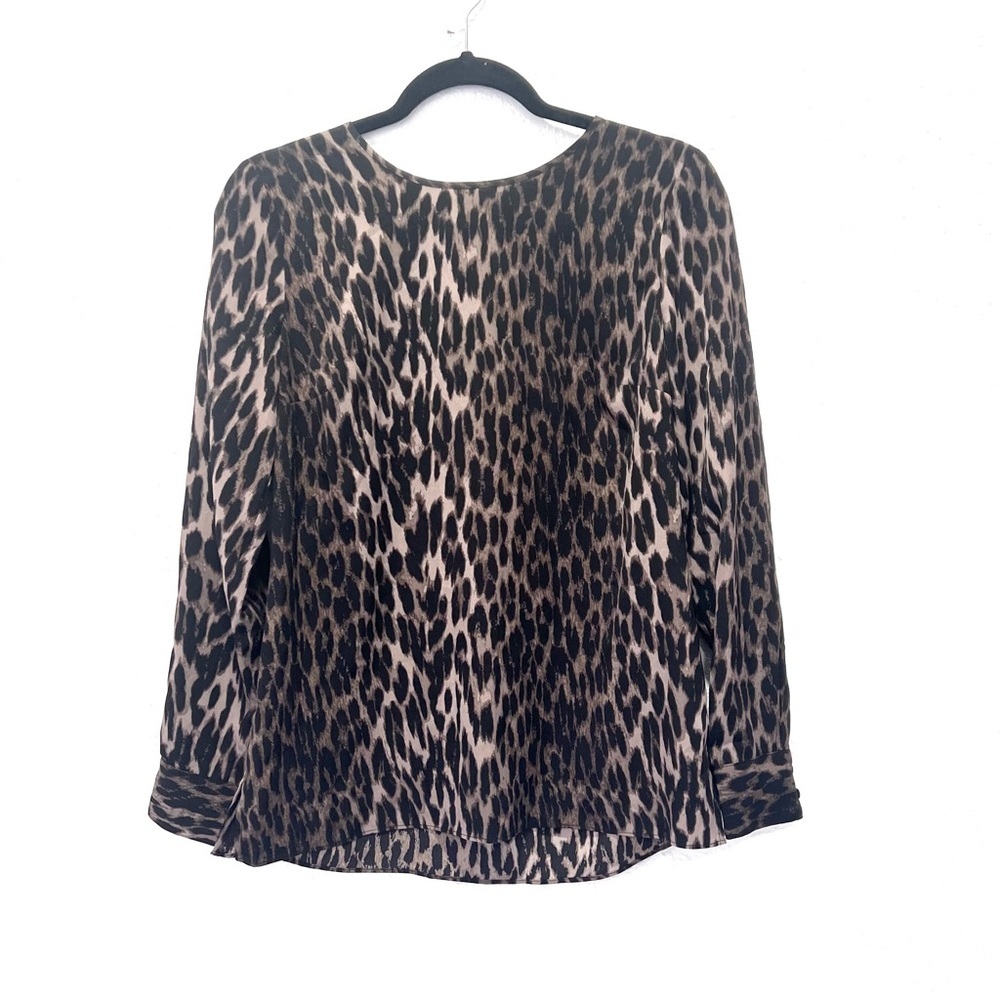 Vince Camuto Black and‎ White Relaxed Blouse